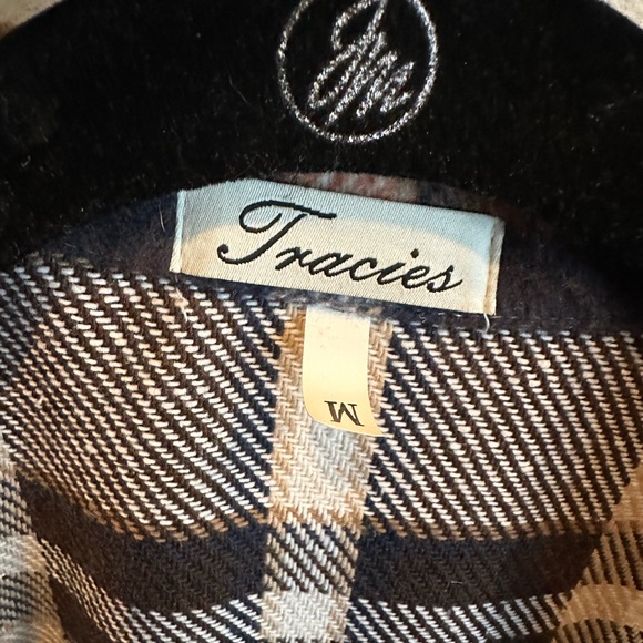 Tracie’s Button Down Flannel - Picture 2 of 4